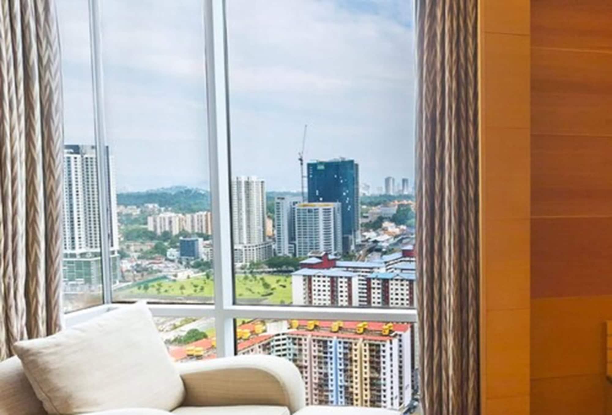 St Giles Gardens Hotel Kuala Lumpur Eksteriør bilde View from the living room